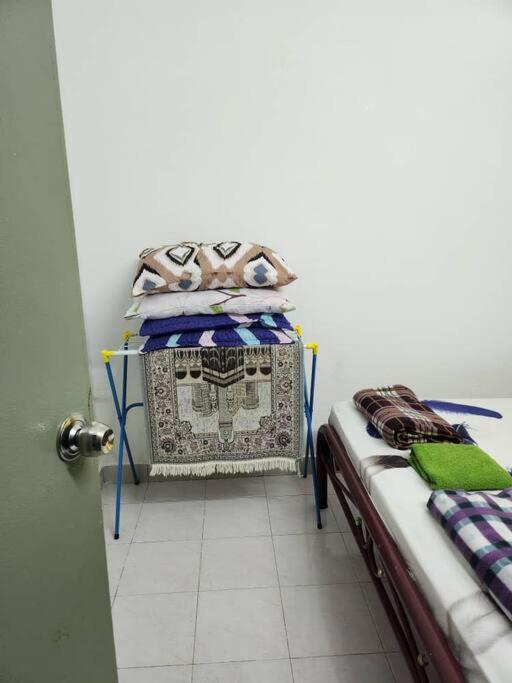 D'Haja 61 Klia Sepang With 3 Airconds & Wifi Villa Banting  Luaran gambar